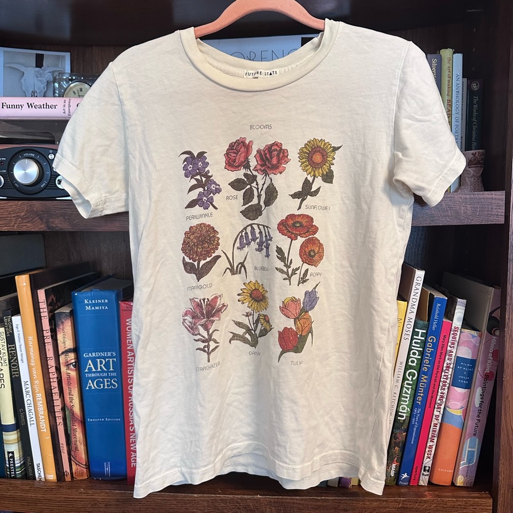 Graphic Blooms Floral Tee